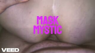 Petite chienne en levrette - porn video