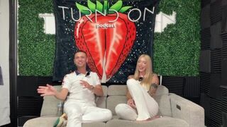 Sexy Tatted Cassidy Luxe and Johnny Love - porn video