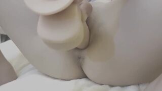 Big dildo in my tight puss - porn video